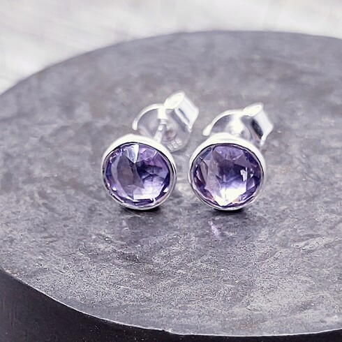 Amethyst studs