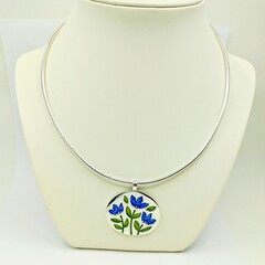 Large silver enamel pendant three flower lapis blue