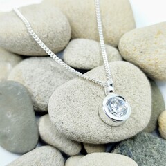 Chunky bezel set zirconia pendant