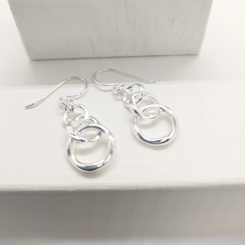 Loopy drop earrings