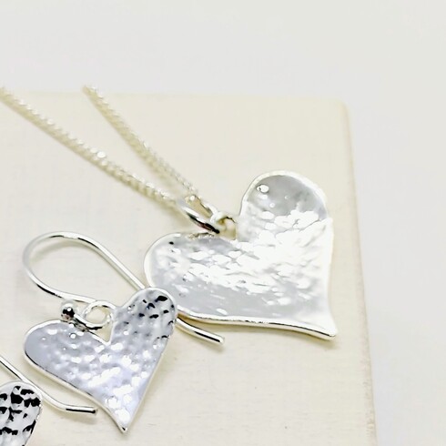 Sweetheart pendant